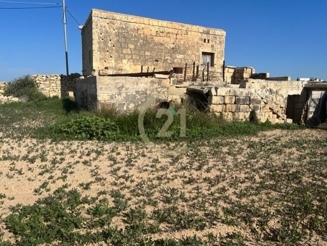 Farmhouse In Siggiewi | West Area In Siggiewi, Malta For Sale (14312907)