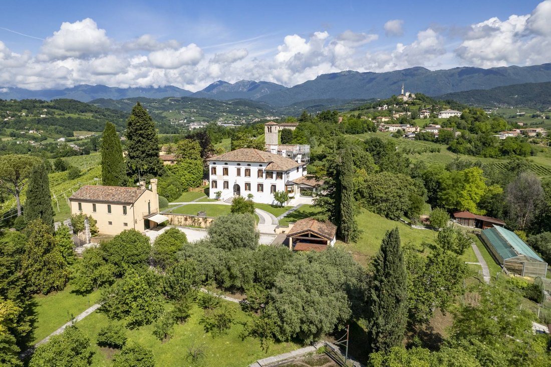 House in Vittorio Veneto, Veneto, Italy 1 - 13765464