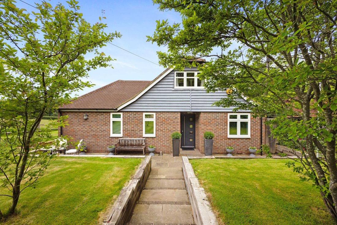 Detached House Steyning In Steyning, England, United Kingdom For Sale