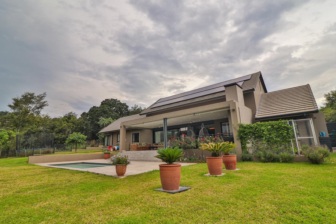 House in Sonheuwel, Mbombela, Mpumalanga 1 - 14323593