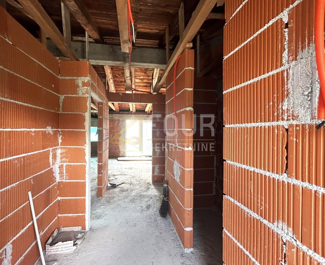 House in Mjesni odbor Grad Trsat, Grad Rijeka, Primorje-Gorski Kotar County 4 - 14315534