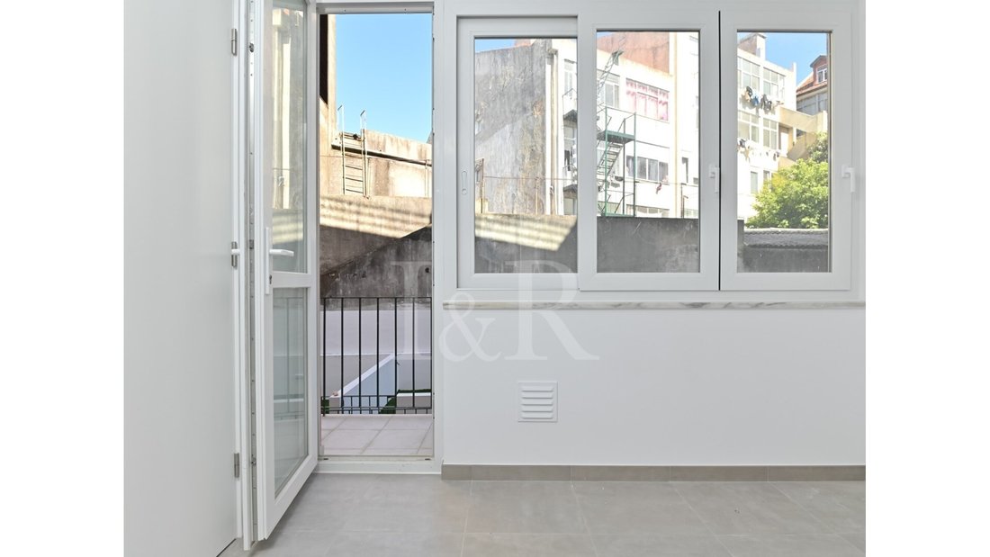Apartment in Arroios, Lisbon, Portugal 3 - 13815174