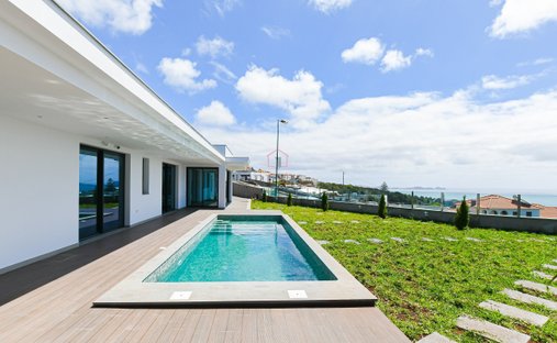 Villa in Agua de Pena, Madeira, Portugal 1