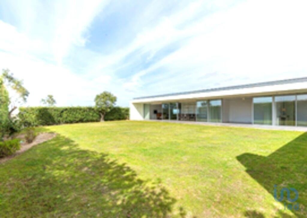 Townhouse in Santa Maria, Sao Pedro e Sobral da Lagoa, Leiria District, Portugal 2 - 14324645