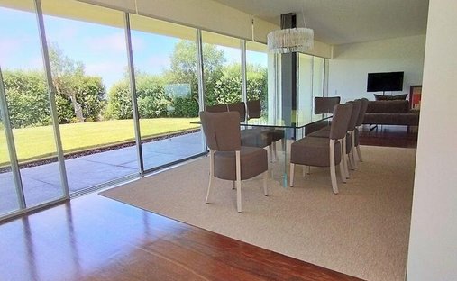 Townhouse in Santa Maria, Sao Pedro e Sobral da Lagoa, Leiria District, Portugal 1