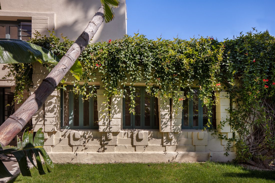 1530 N Ogden Drive In Los Angeles, California, Stati Uniti In Vendita