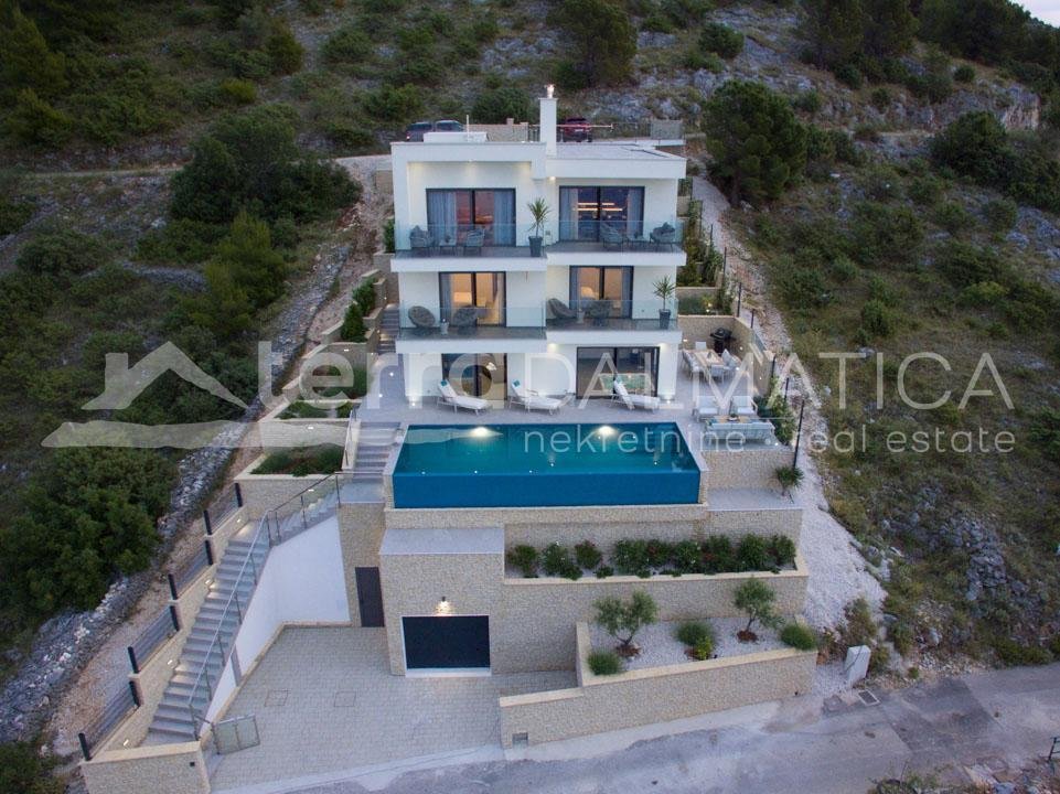 Villa in Zatoglav, Sibenik-Knin County, Croatia 1 - 14324950