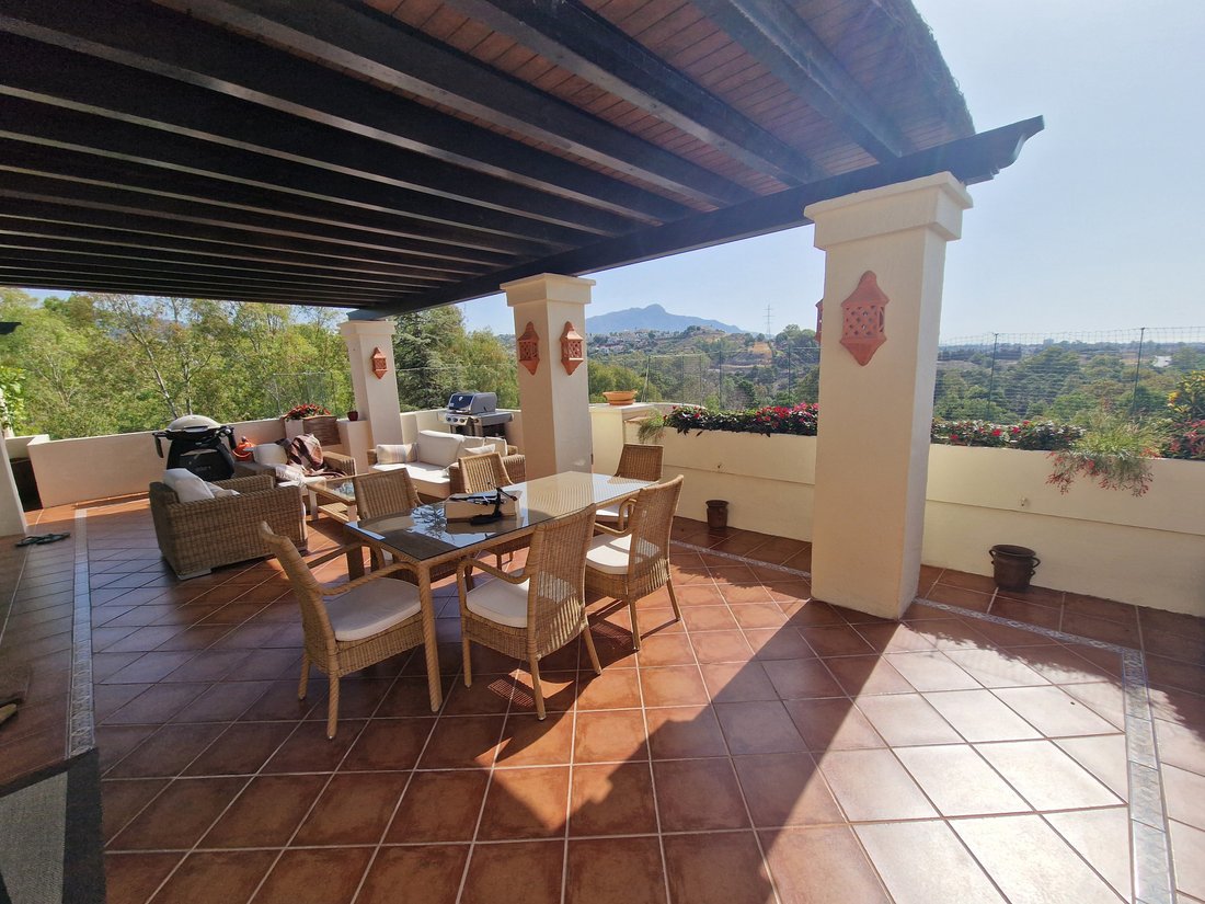 Penthouse in Benahavis, Andalusia, Spain 1 - 14330849
