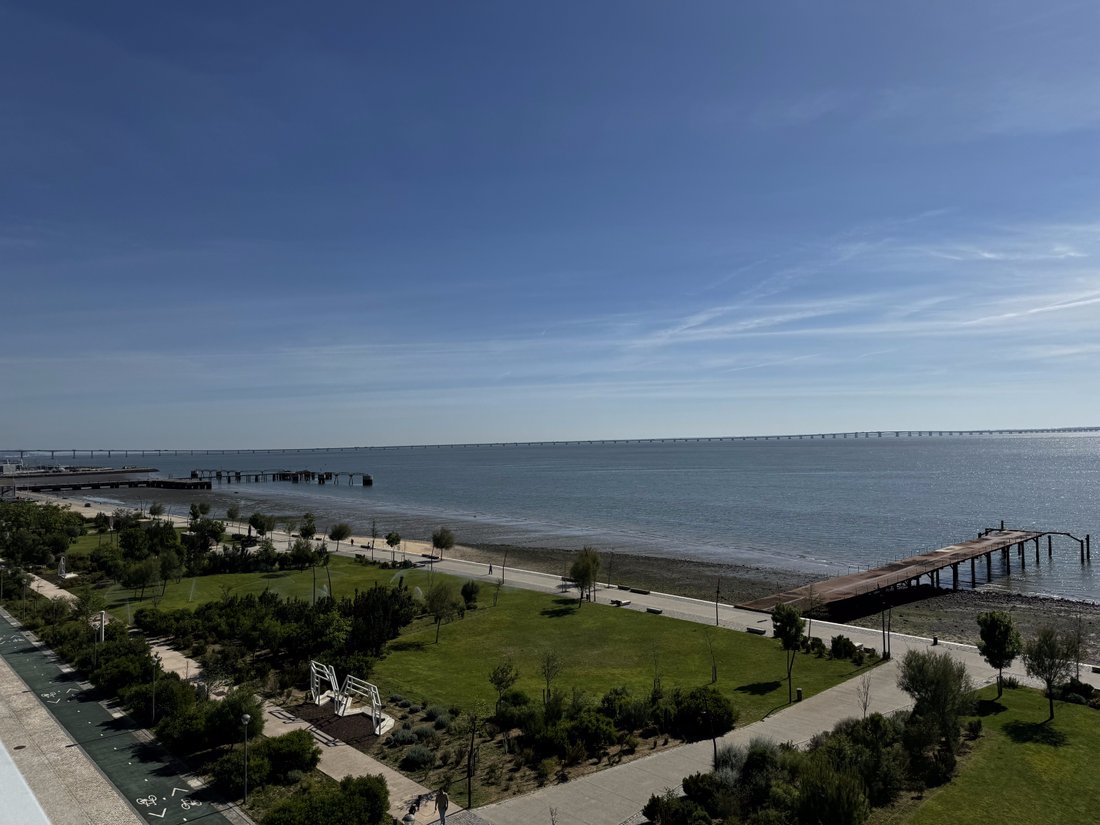 Curated visual reference: Fresh Look at Penthouse With Breathtaking River View In Arroios Lisbon Portugal For