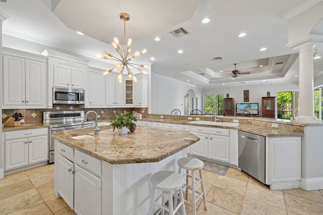 House in Fort Myers, Florida, United States 3 - 14327165