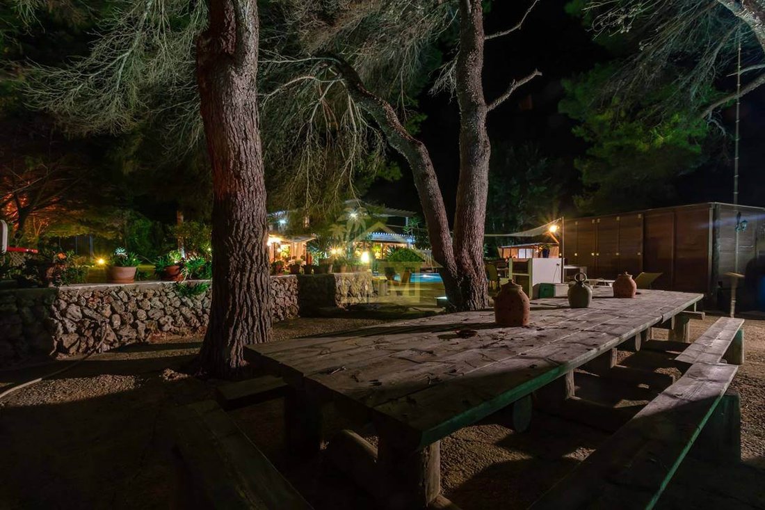 Villa in Mao, Balearic Islands, Spain 4 - 11847648
