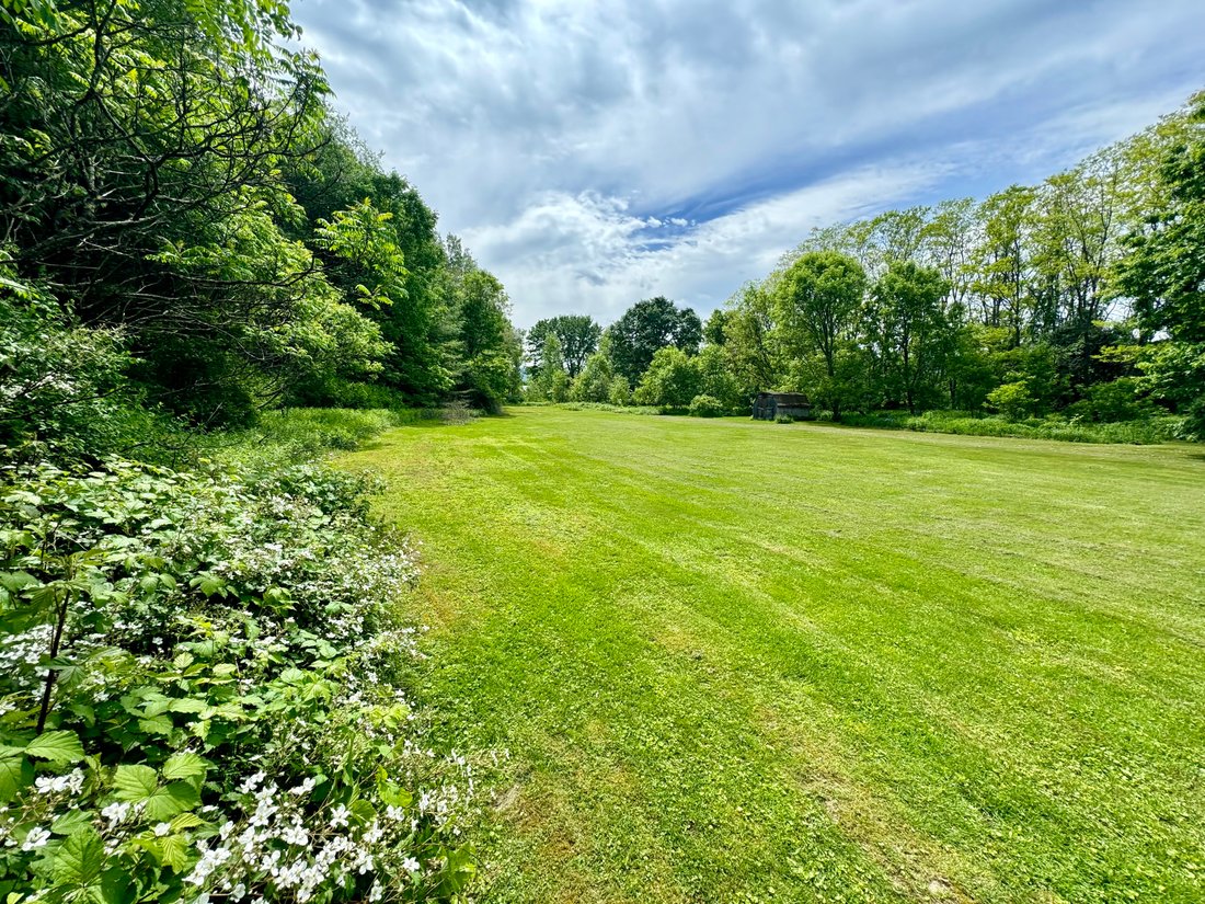Four Bedroom Raised Ranch In Piermont In Piermont, New Hampshire