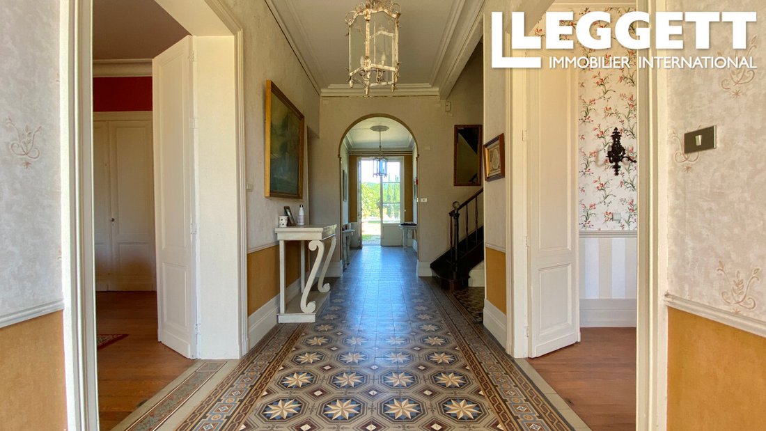 La Rivière Belle: A 19th-Century Château Whispering to the Dordogne’s Shores