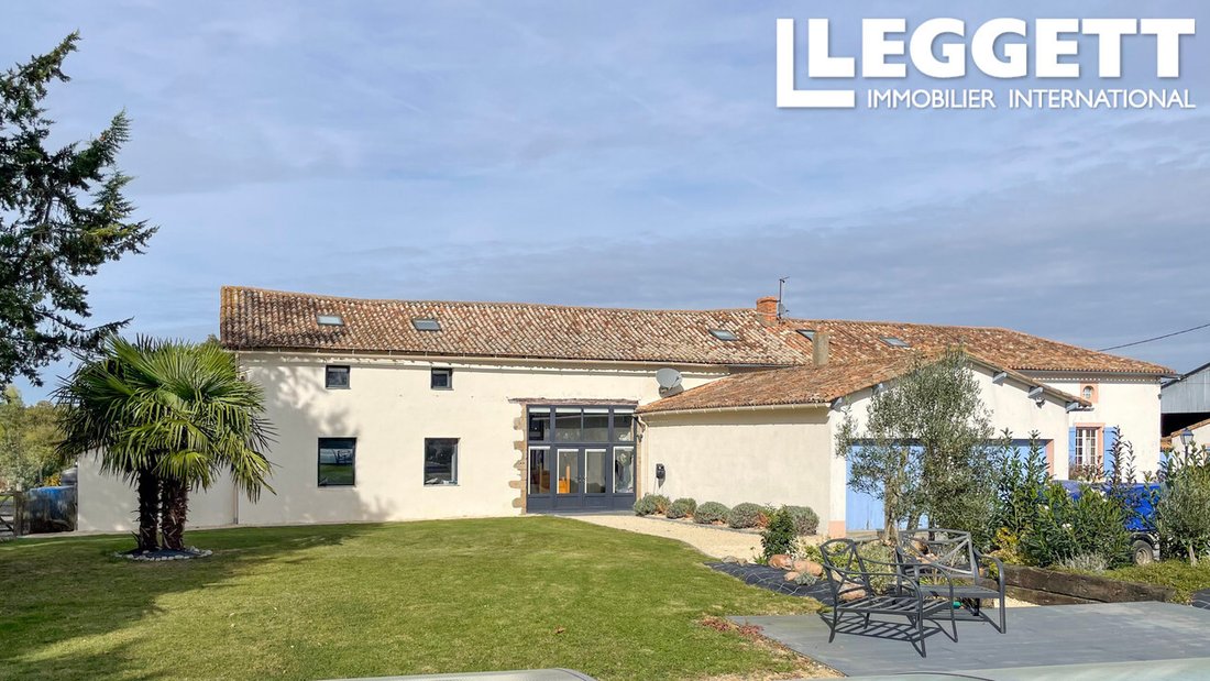 House in Faye-l'Abbesse, Nouvelle-Aquitaine, France 1 - 14330937