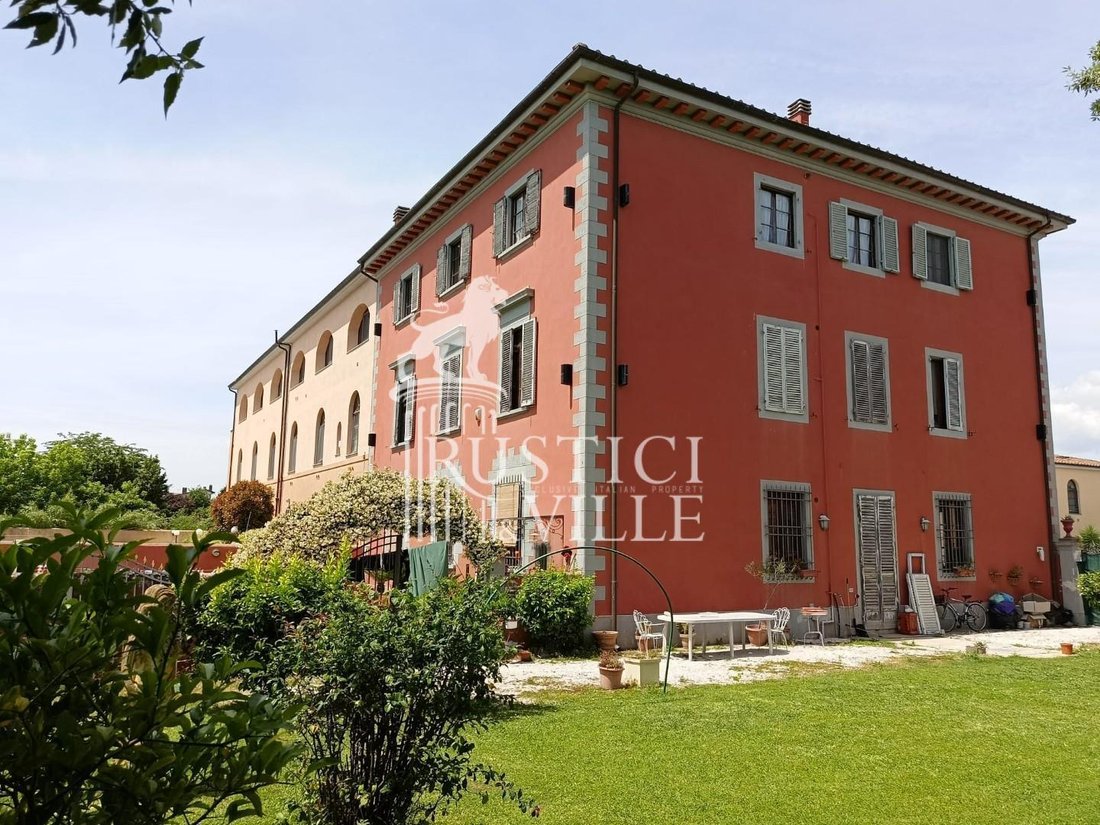 Whispers of Tuscany: A Frescoed 18th-Century Villa Near Pisa’s Skies