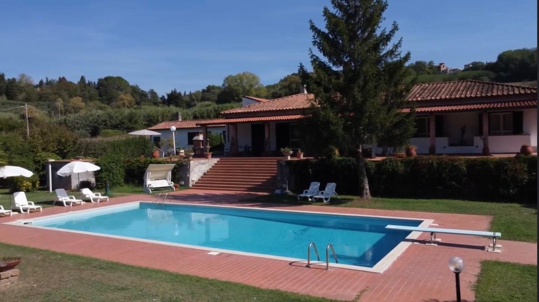 Villa in Crespina, Tuscany, Italy 1 - 12569200