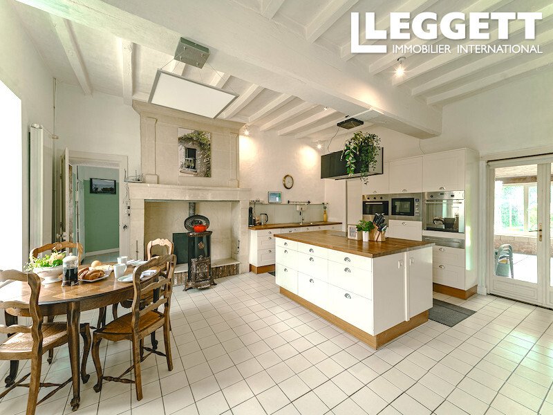 Le Manoir des Rêves: A Turnkey Loire Valley Escape with Five Cottages & Timeless Elegance - 5