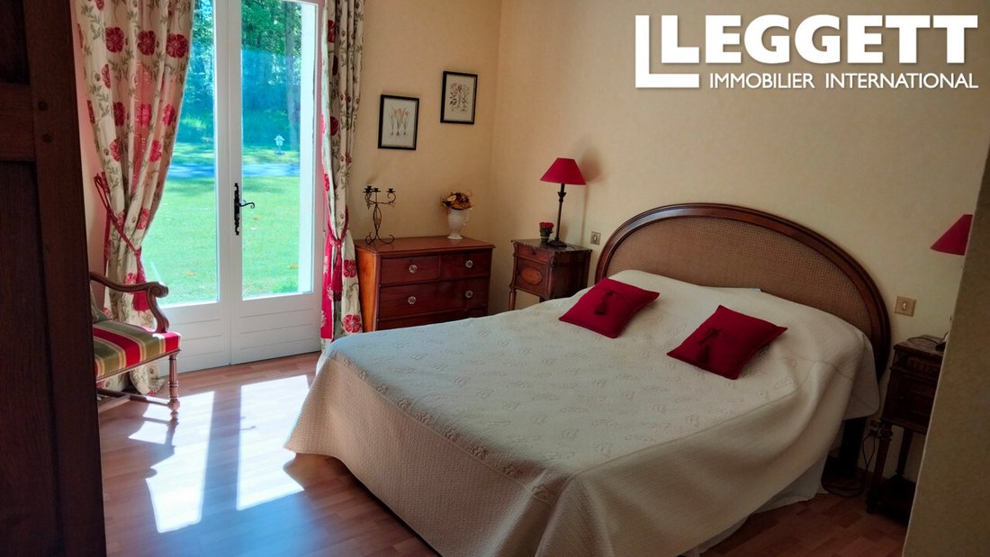 Villa in Dirac, Nouvelle-Aquitaine, France 5 - 14329977