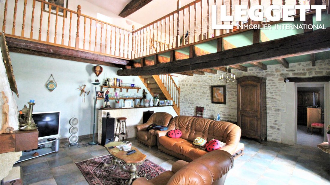 Farm Ranch in Villefagnan, Nouvelle-Aquitaine, France 2 - 11693581