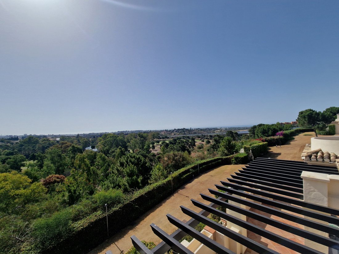 Penthouse in Benahavis, Andalusia, Spain 5 - 14330849