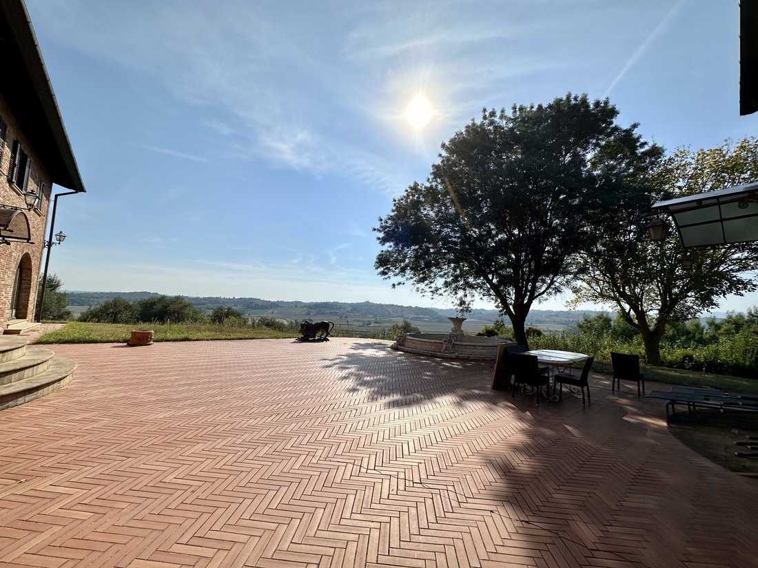 Villa in Casciana Terme Lari, Tuscany, Italy 2 - 14331288