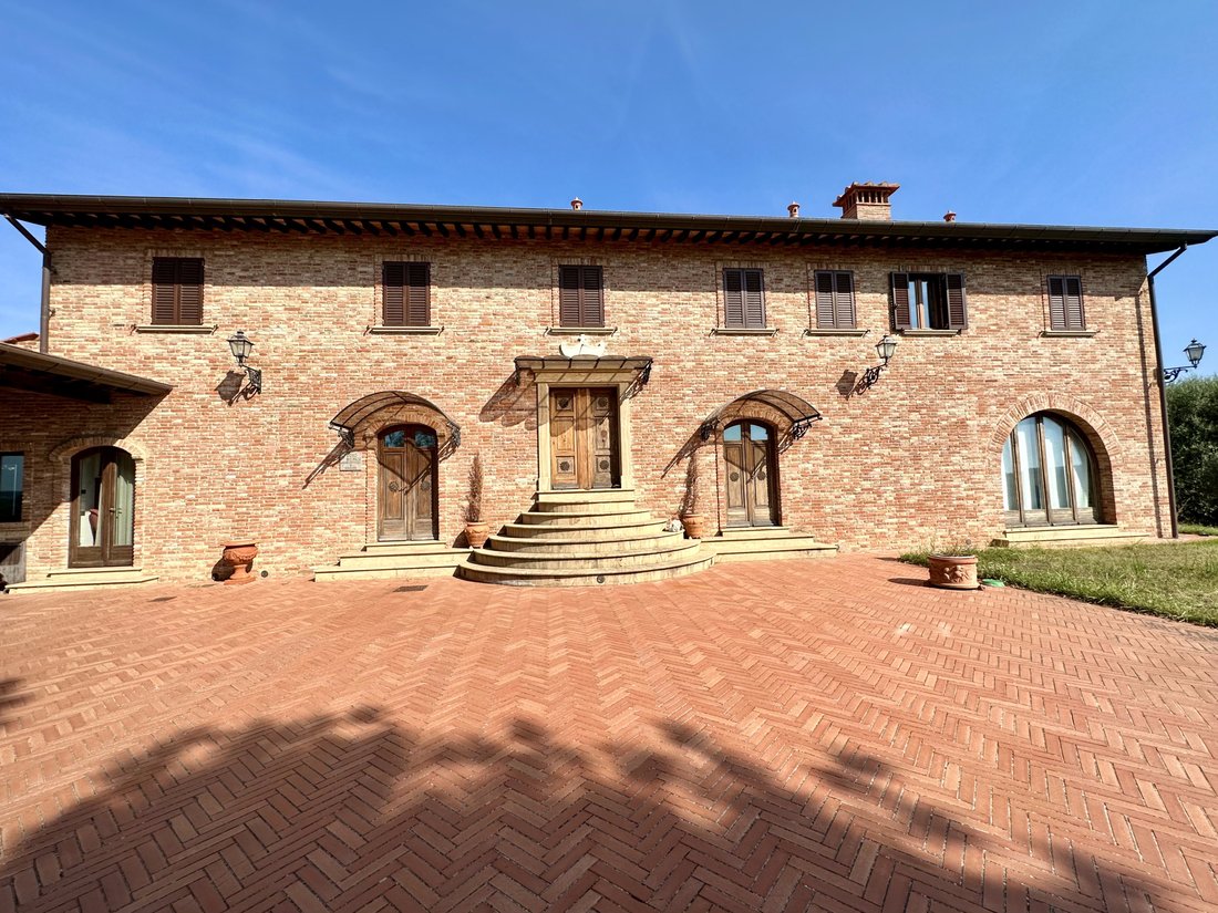Villa in Casciana Terme Lari, Tuscany, Italy 3 - 14331288