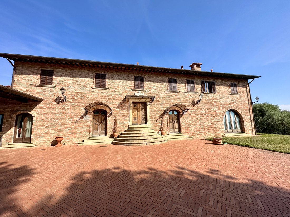 Villa in Casciana Terme Lari, Tuscany, Italy 4 - 14331288