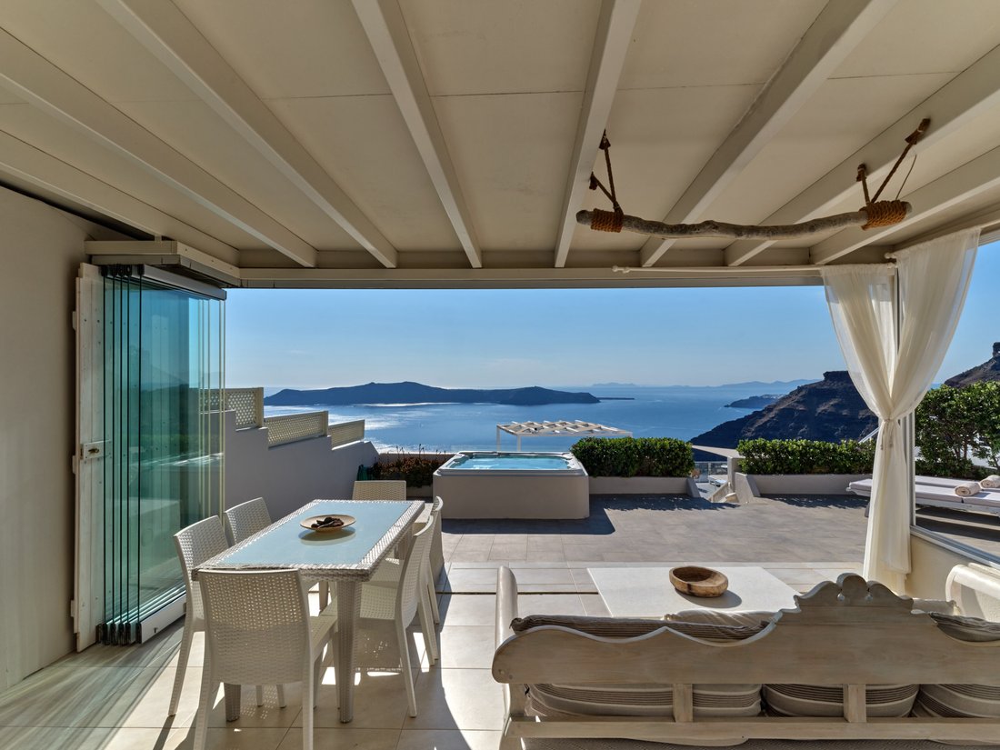House in Thira, Aegean, Greece 3 - 14331724