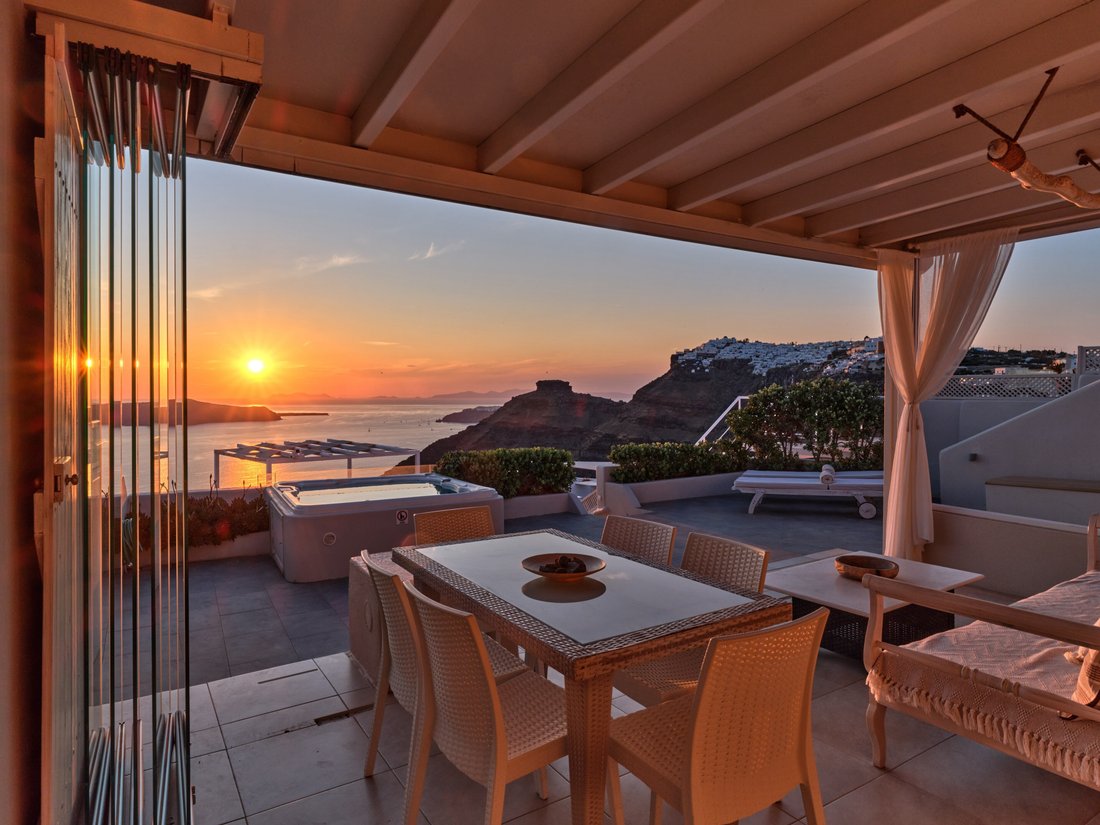 House in Thira, Aegean, Greece 1 - 14331724