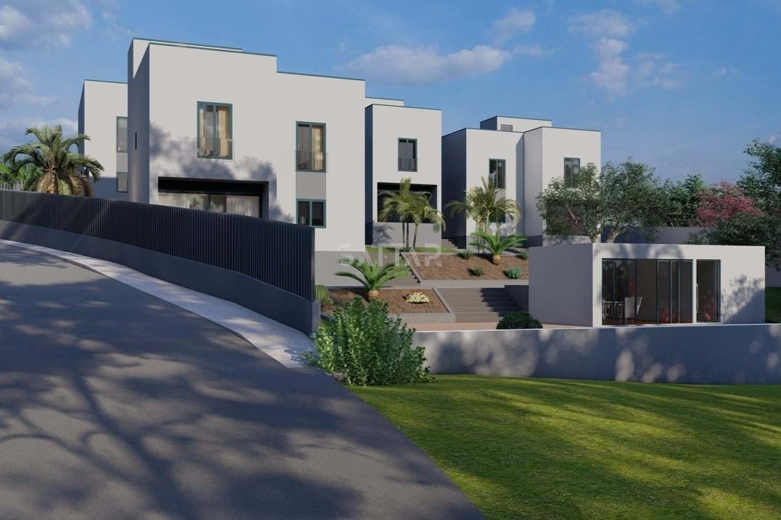 Villa in Loures, Lisbon, Portugal 1 - 14331906