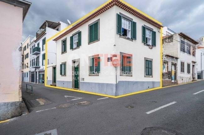 Villa in Santa Maria Maior, Madeira, Portugal 1 - 14331898