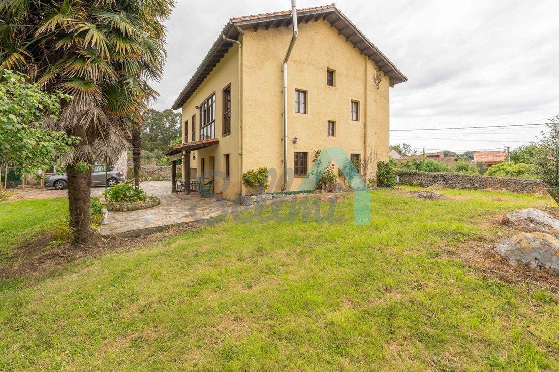 Villa in Llanes, Asturias, Spain 2 - 14332270