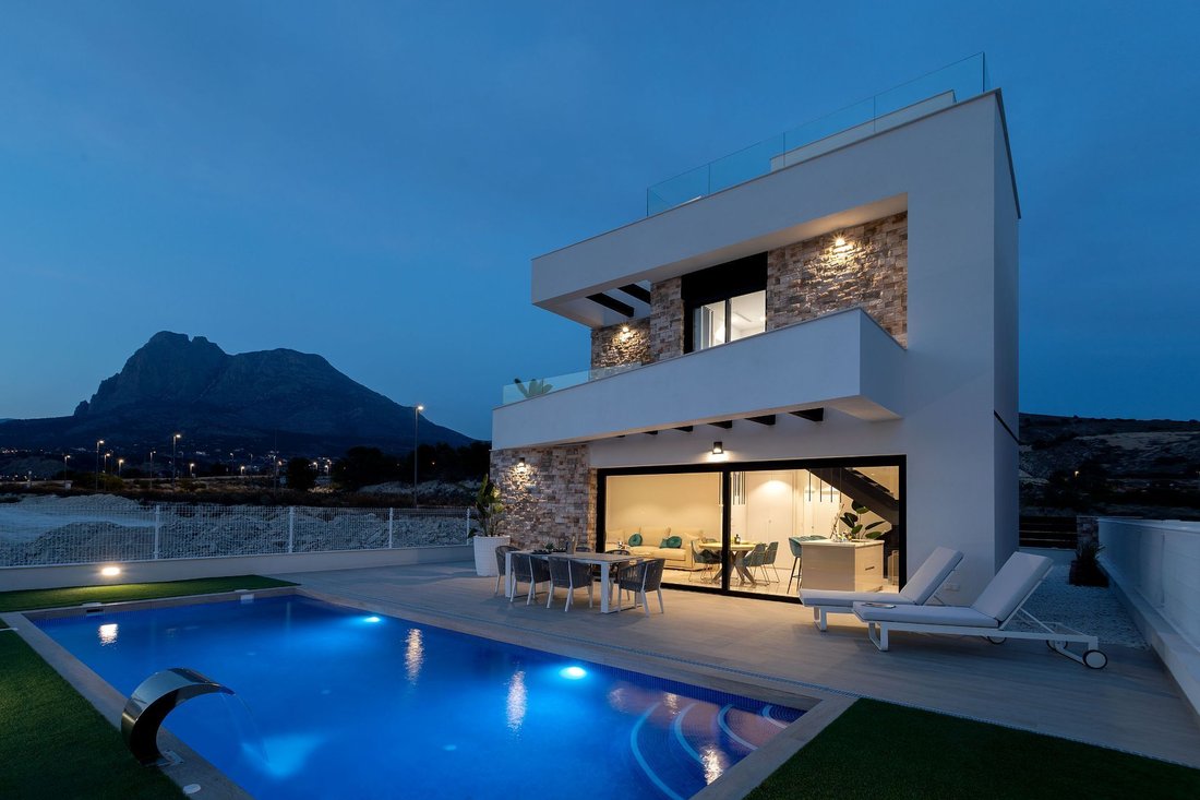 Chalet in Finestrat, Valencian Community, Spain 4 - 12850171