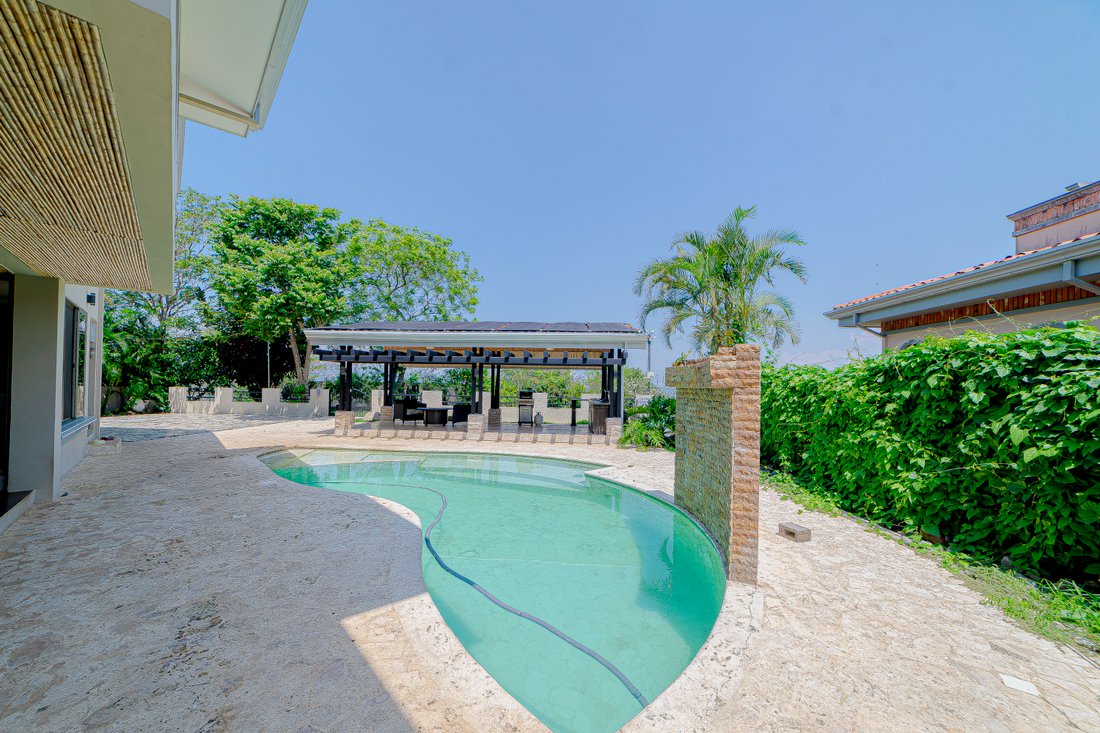 House in Vueltas, Alajuela Province, Costa Rica 1 - 14337741
