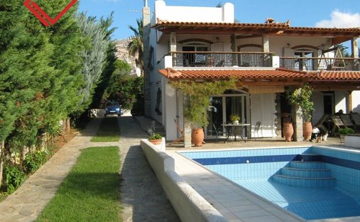 House in Saronida, Attica, Greece 1