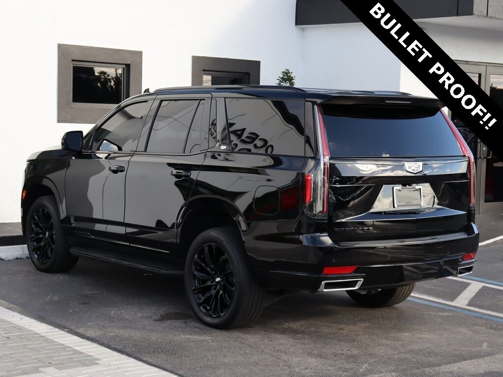 Cadillac Escalade in United States 4 - 14340351