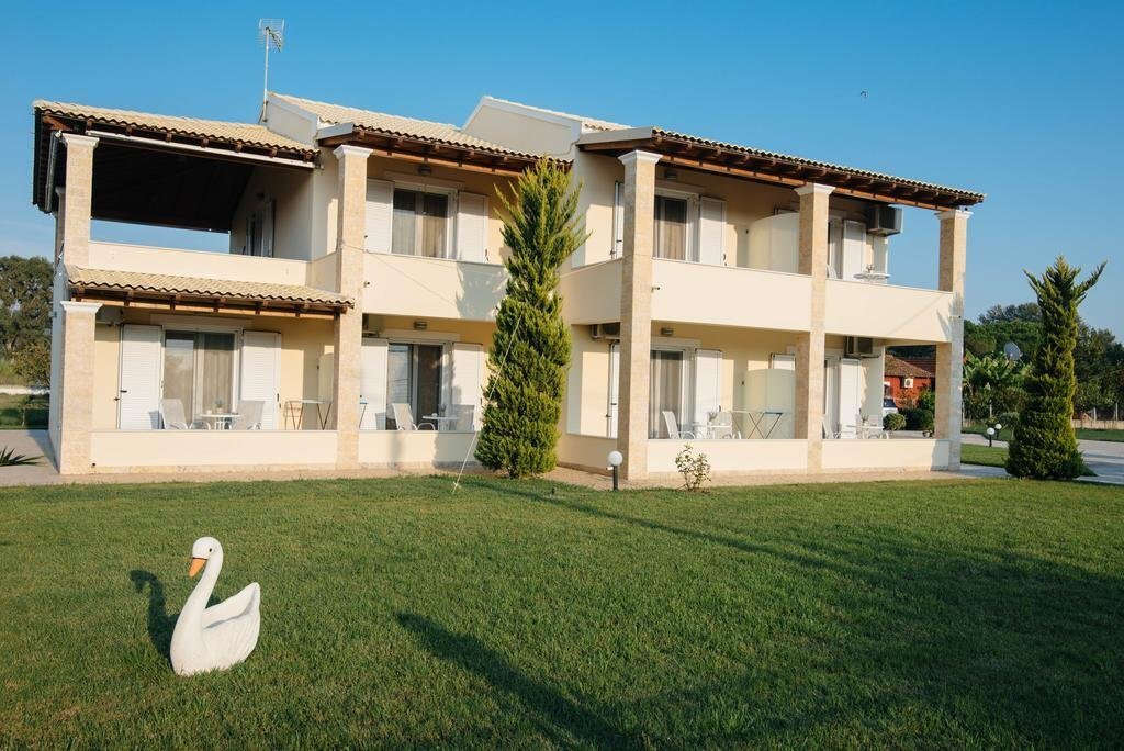 Otros en Northern Corfu, Peloponnese, Western Greece and the Ionian, Grecia 1 - 14338720