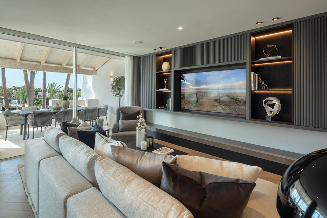 Penthouse in Puerto Banus, Marbella, Spain 4 - 14339283