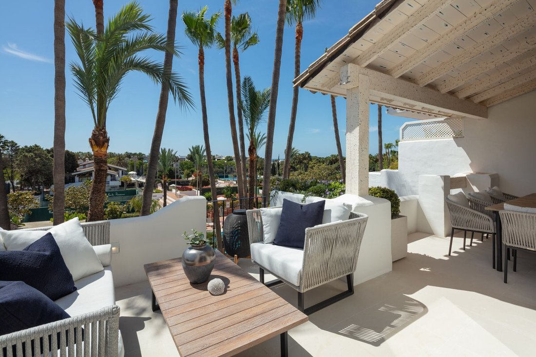 Penthouse in Puerto Banus, Marbella, Spain 1 - 14339283