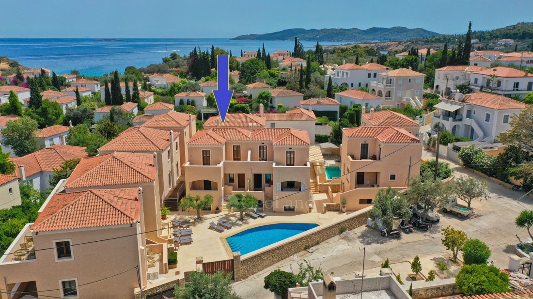 Villa in Spetses, Attica, Greece 2 - 14340474