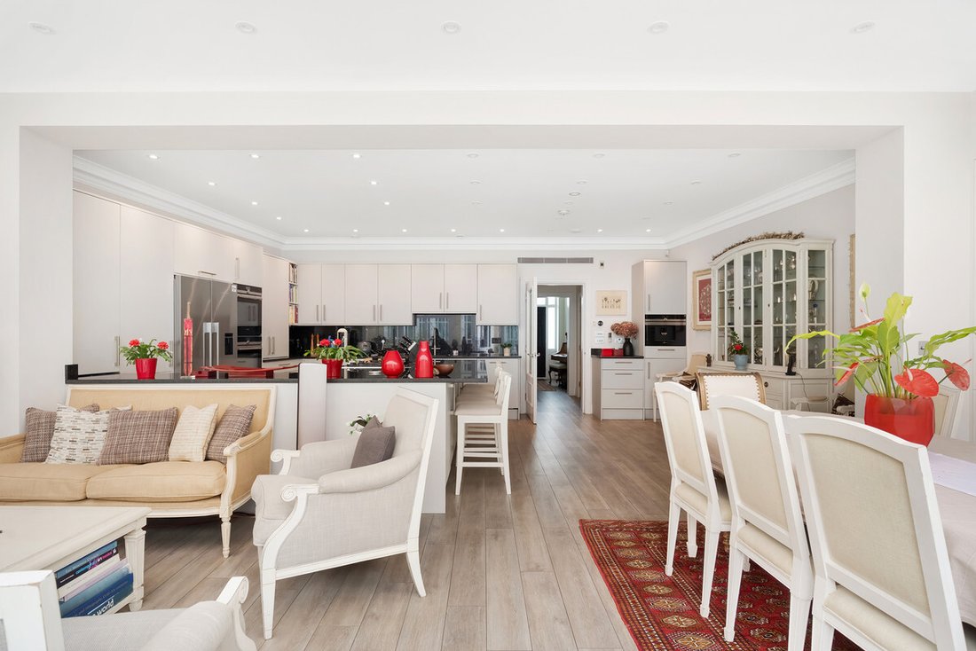 House in Walham Green, Hammersmith and Fulham, England 4 - 14339080