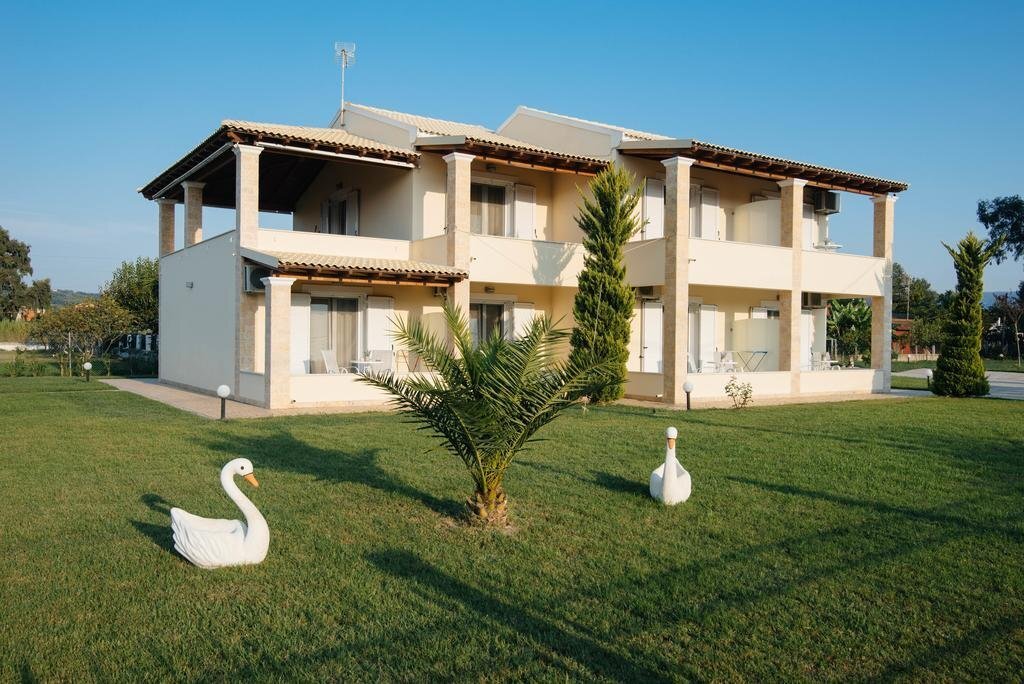 Otros en Northern Corfu, Peloponnese, Western Greece and the Ionian, Grecia 5 - 14338720