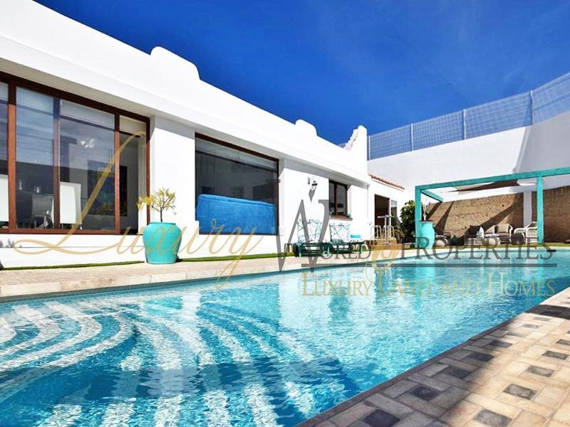 Villa in Arona, Canary Islands, Spain 2 - 14341257
