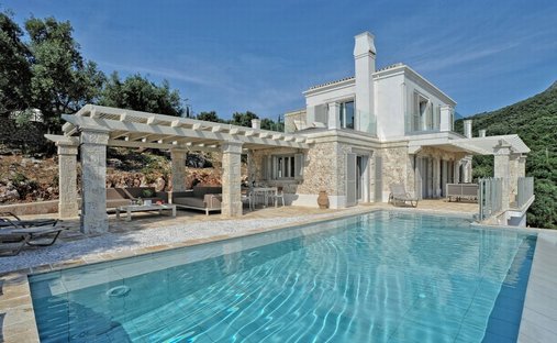 Villa in Korfu, Peloponnese, Western Greece and the Ionian, Griechenland 1