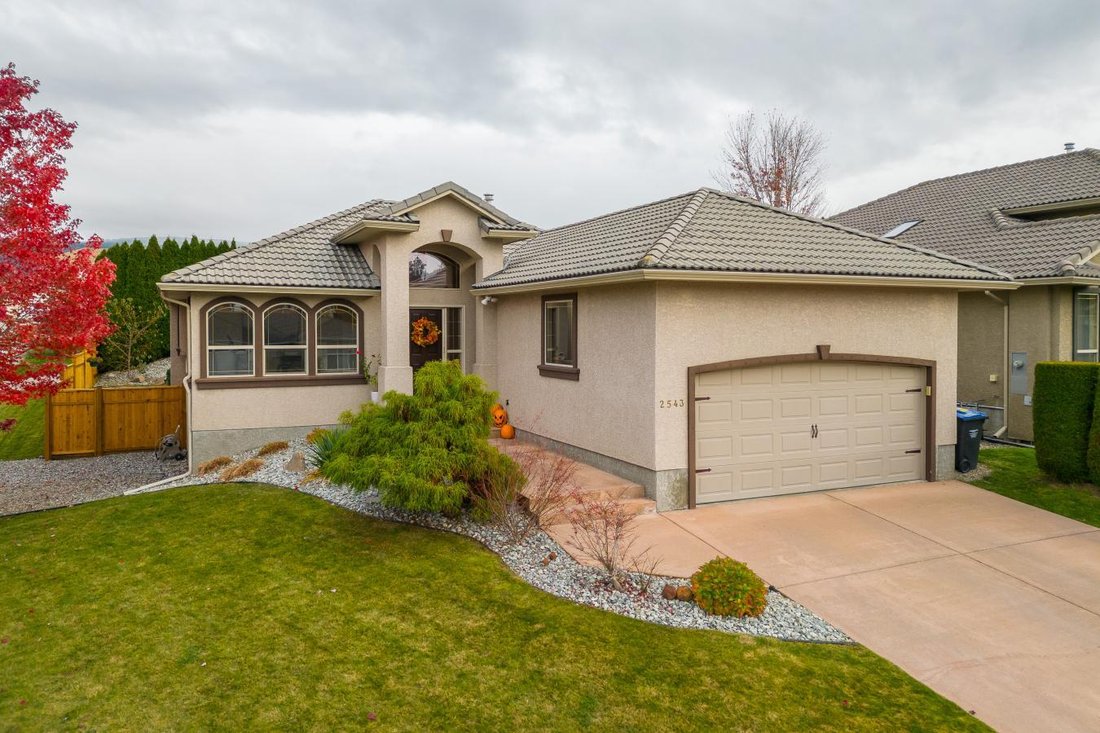 House in Kelowna, British Columbia, Canada 3 - 14339683