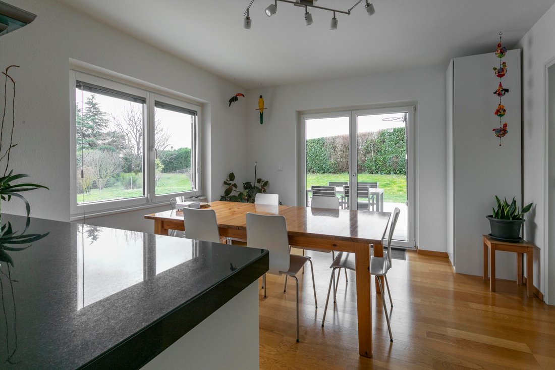 Exclusively At L’agence Immobilière Nyon Spacious In Founex, Vaud