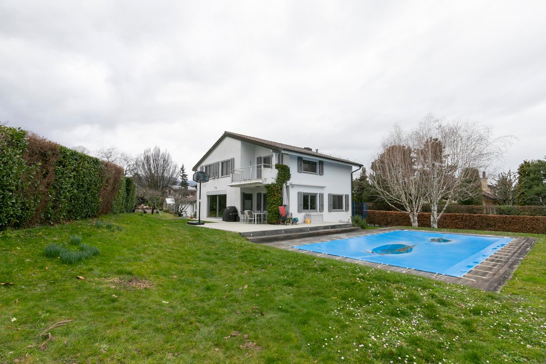 Exclusively At L’agence Immobilière Nyon Spacious In Founex, Vaud