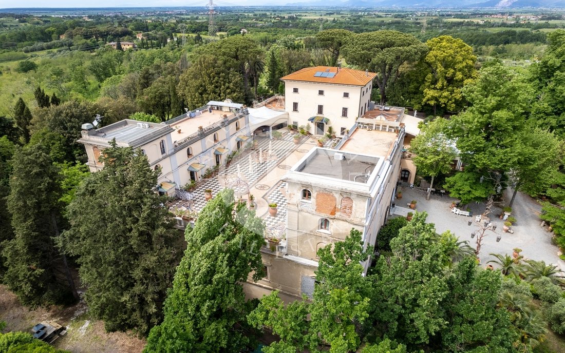 Villa in Fauglia, Tuscany, Italy 2 - 14342126