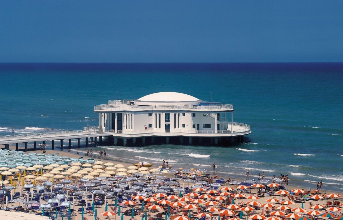 Villa in Sant'Angelo, Marche, Italy 2 - 14342268