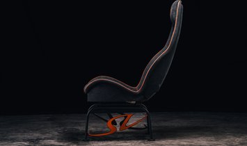 Lamborghini Diablo SV Table and Chairs